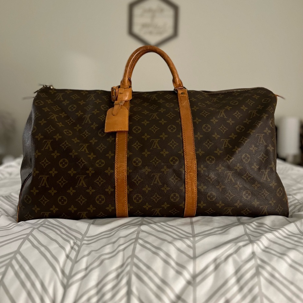 Keepall 60 monogram with luggage tag, lock with key, and dust bag!!